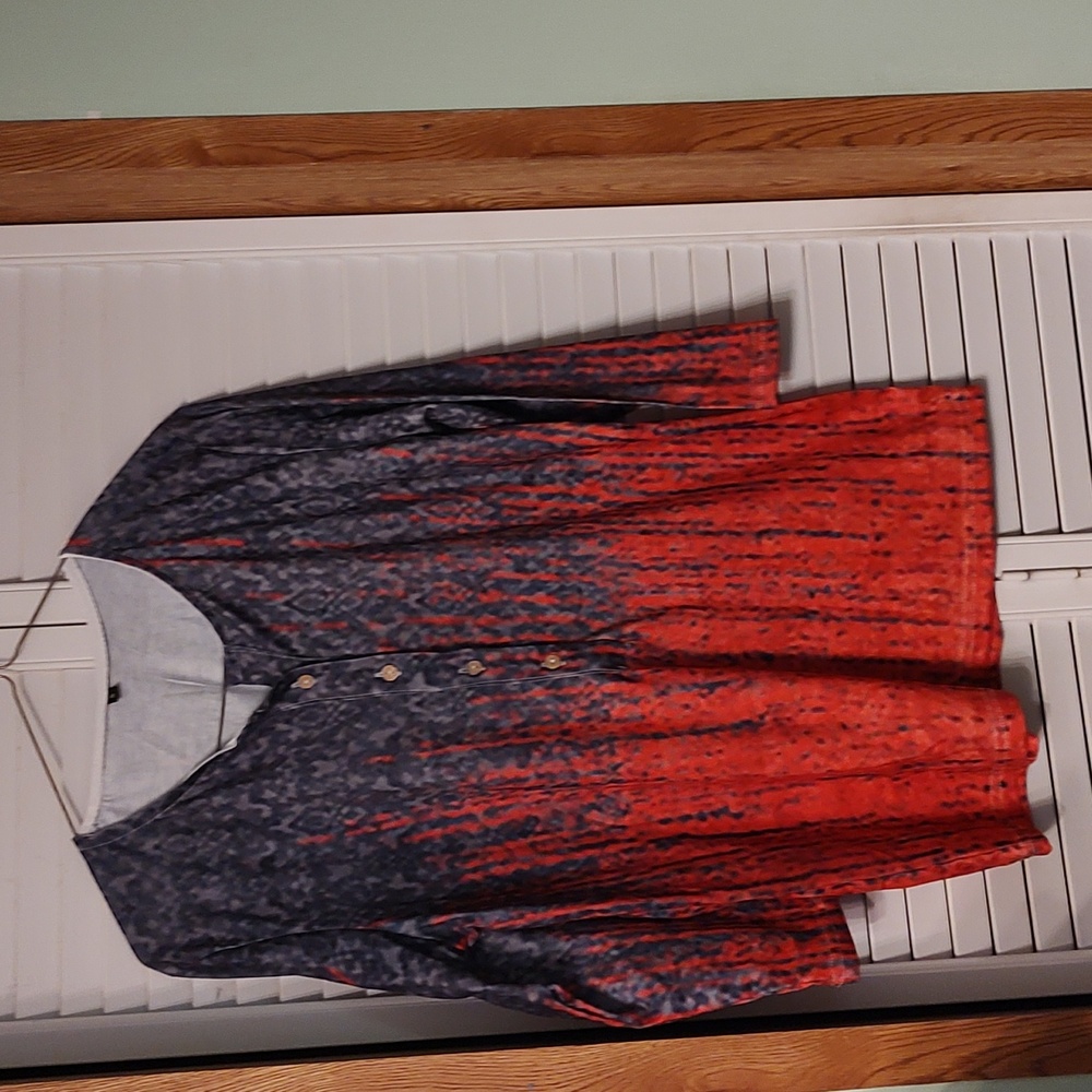 long sleeve Ombre Top Nwot